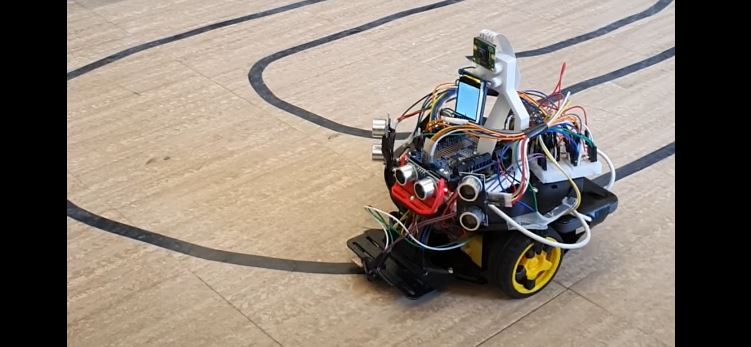 Line Tracking Robot